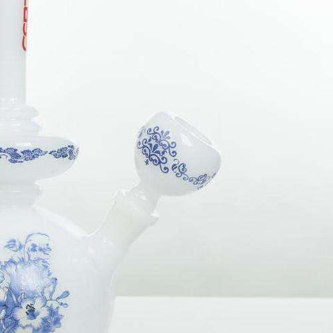The China Glass "Xia" Dynasty Vase Water Pipe - White / Blue